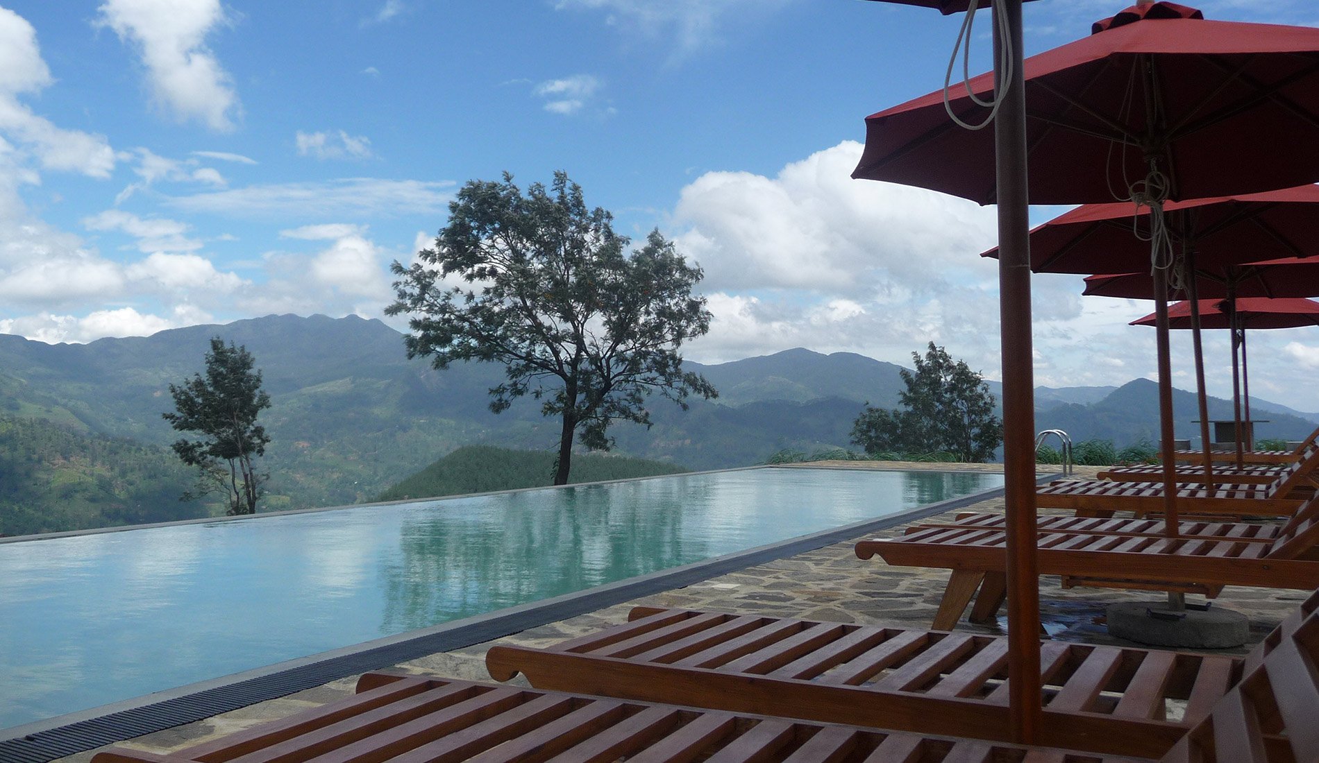 Madulkelle Tea & Eco Lodge 4 étoiles Kandy Sri Lanka piscine
